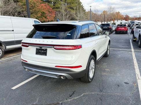 New 2026 Lincoln Corsair Premiere image 7
