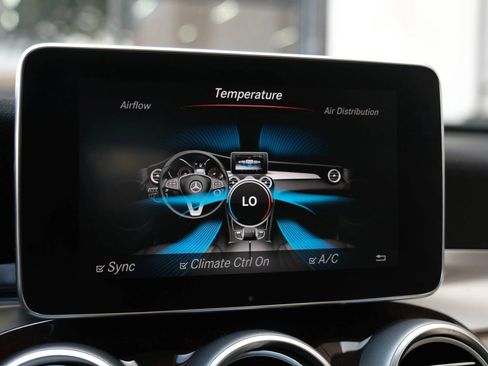 Used 2018 Mercedes-Benz GLC 300 image 36