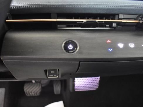 Certified 2023 Nissan Ariya image 18