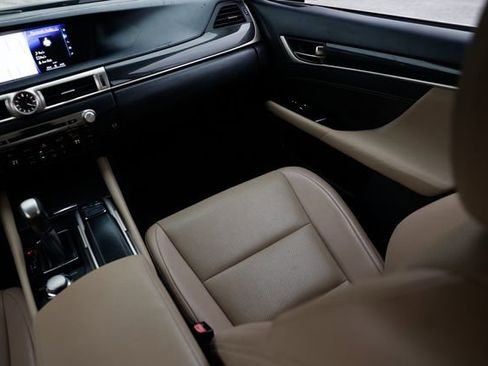 Used 2016 Lexus GS 200t 4dr Sedan RWD image 27