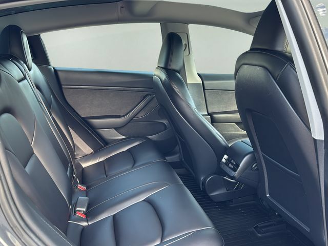 Used 2023 Tesla Model 3 Standard Range RWD image 12