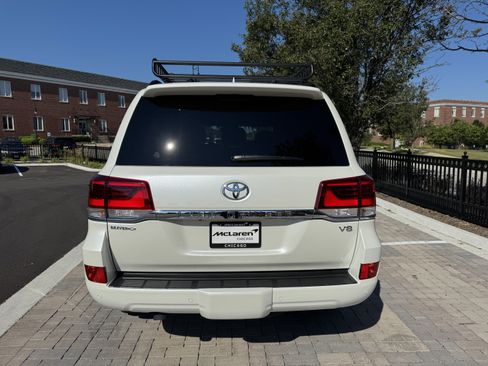 Used 2021 Toyota Land Cruiser Heritage Edition AWD/4WD image 4