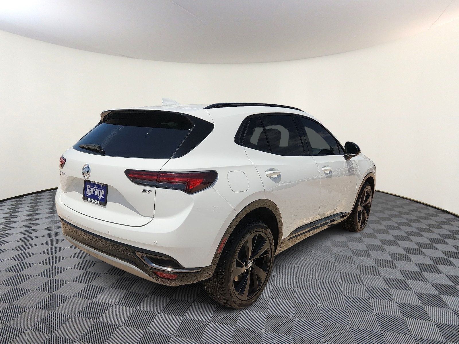 Used 2023 Buick Envision Preferred w/ Sport Touring Package AWD/4WD image 4