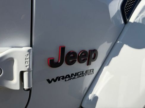 Used 2021 Jeep Wrangler Unlimited Rubicon AWD/4WD image 16