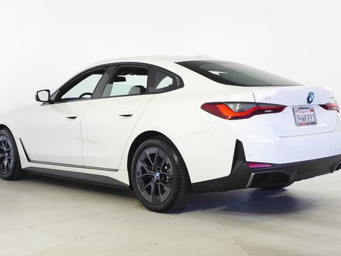 Certified 2023 BMW i4 eDrive40 RWD image 9