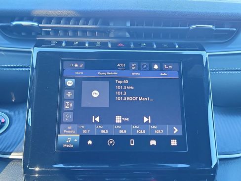 Used 2024 Jeep Grand Cherokee L Laredo image 16