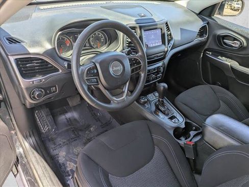 Used 2020 Jeep Cherokee Latitude AWD/4WD image 10