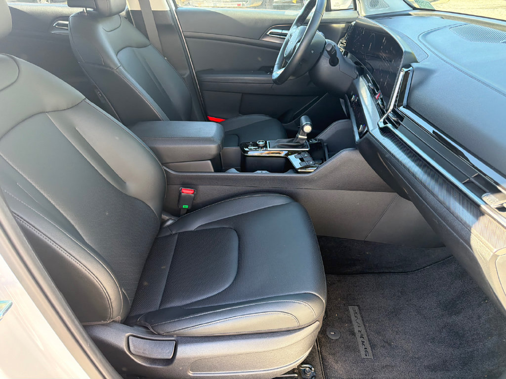 Used 2024 Kia Sportage SX FWD image 13