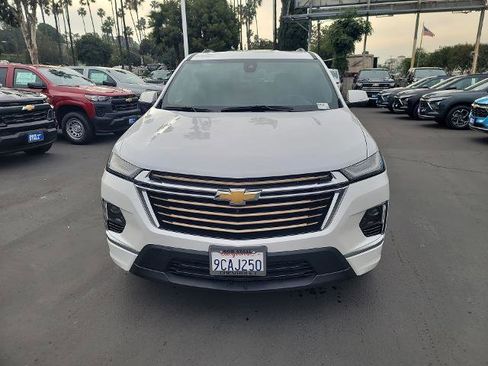 Used 2022 Chevrolet Traverse High Country image 3