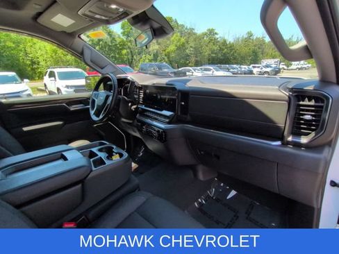 Certified 2023 Chevrolet Silverado 1500 LT w/ Z71 Off-Road Package AWD/4WD image 29