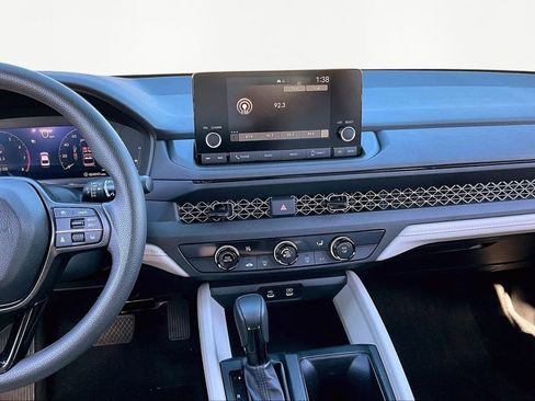 Used 2024 Honda Accord LX image 10