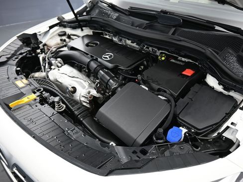 Used 2021 Mercedes-Benz GLA 250 4MATIC image 48