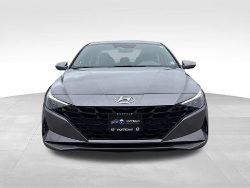 Used 2023 Hyundai Elantra SEL w/ Convenience Package FWD image 5