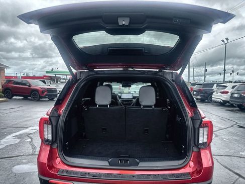 Used 2025 Ford Explorer ST AWD/4WD image 20