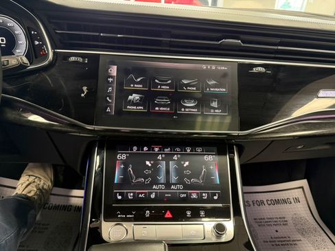 Used 2019 Audi Q8 Prestige w/ Luxury Package image 59