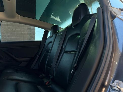 Used 2019 Tesla Model 3 Long Range image 40