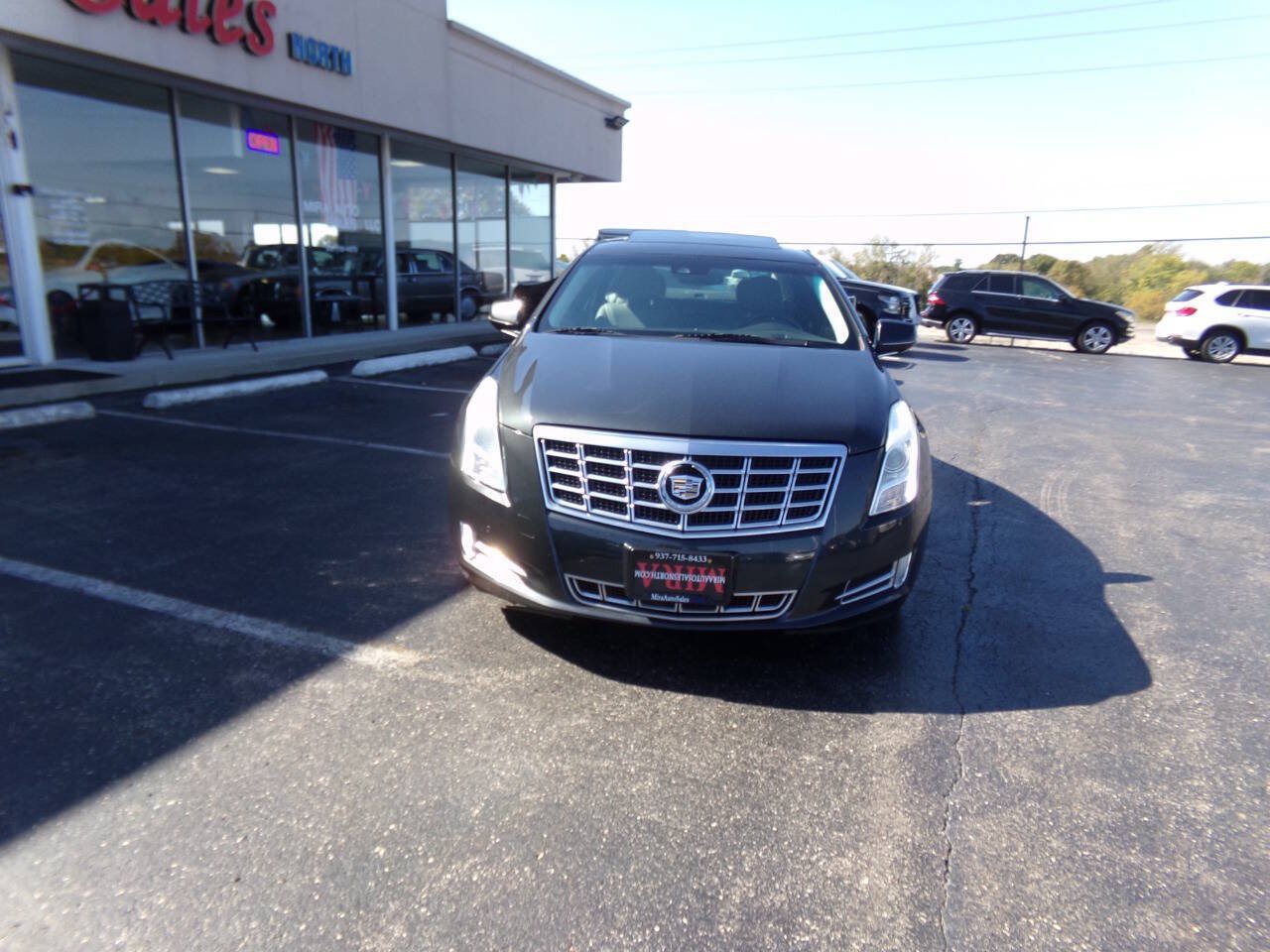 Used 2013 Cadillac XTS Luxury w/ Driver Awareness Package FWD image 3