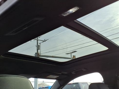 New 2026 Chevrolet Traverse RS w/ LPO, Floor Liner Package image 24