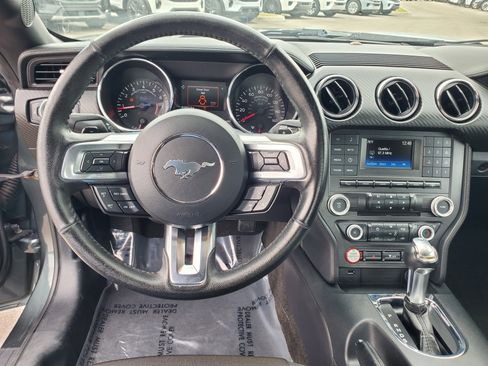 Used 2015 Ford Mustang Coupe image 20