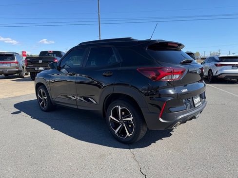 Used 2022 Chevrolet TrailBlazer RS w/ Driver Confidence Package image 5