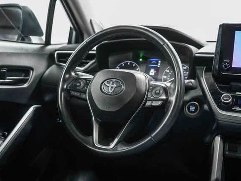 Certified 2023 Toyota Corolla Cross LE image 16