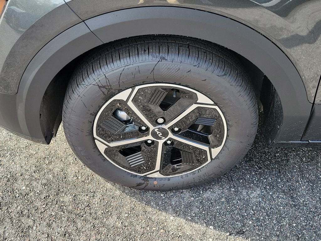 New 2026 Kia Niro EX FWD image 32