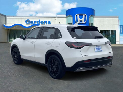Certified 2026 Honda HR-V Sport image 4