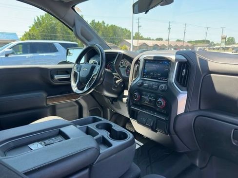 Used 2021 Chevrolet Silverado 1500 LT w/ Bed Protection Package AWD/4WD image 8