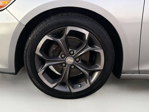 Used 2021 Chevrolet Malibu LT image 41