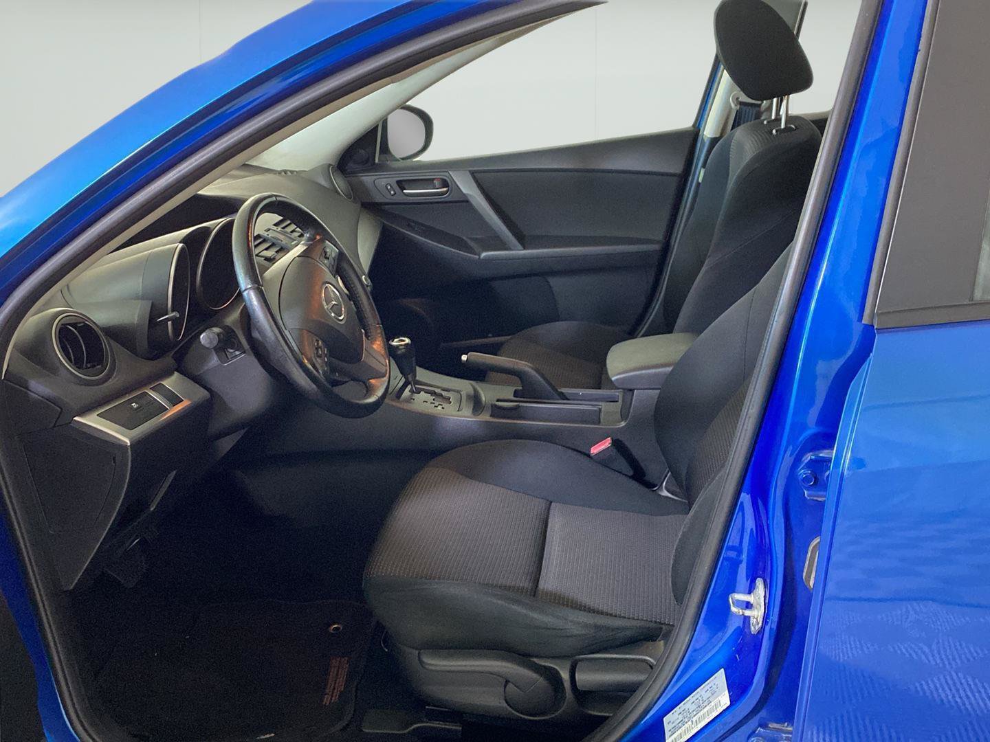 Used 2012 MAZDA MAZDA3 i Touring FWD image 21