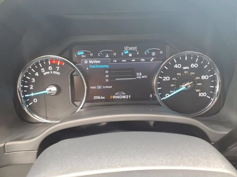 Used 2022 Ford F250 Platinum w/ FX4 Off-Road Package AWD/4WD image 29