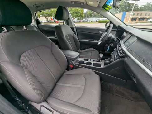 Used 2019 Kia Optima LX FWD image 9