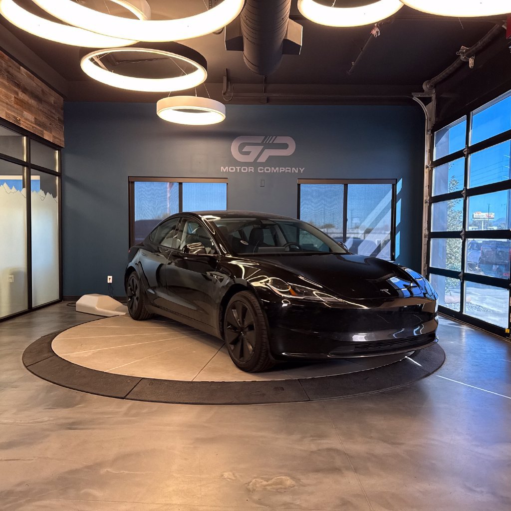 Used 2025 Tesla Model 3 Long Range RWD image 1