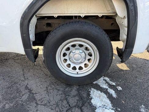 Used 2023 GMC Sierra 1500 Pro w/ Pro Value Package image 26