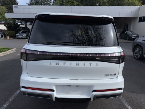 Used 2025 INFINITI QX80 Luxe image 9