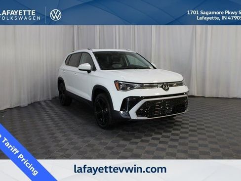 New 2025 Volkswagen Taos SEL AWD/4WD image 1