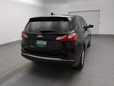 Used 2020 Chevrolet Equinox LT w/ Driver Convenience Package image 7