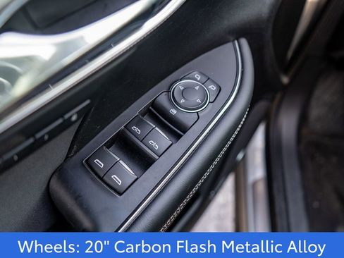 Used 2025 Buick Envision Sport Touring image 18