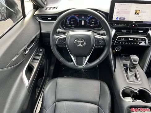 Certified 2024 Toyota Venza Limited AWD/4WD image 16