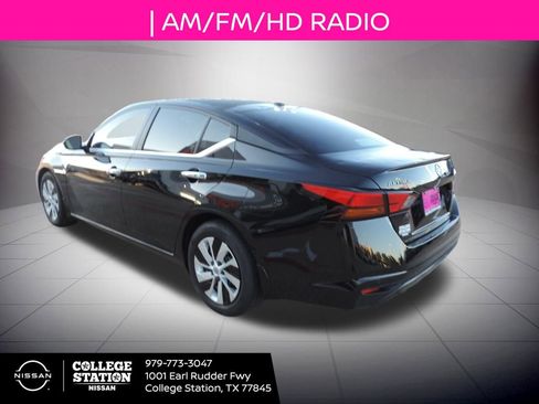 Used 2025 Nissan Altima 2.5 S image 6