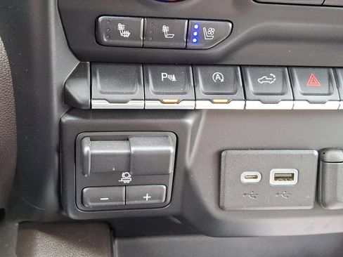 Used 2019 Chevrolet Silverado 1500 LTZ w/ LTZ Plus Package image 26