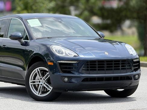 Used 2015 Porsche Macan S AWD/4WD image 44