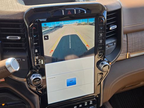 Used 2024 RAM 2500 Limited image 19