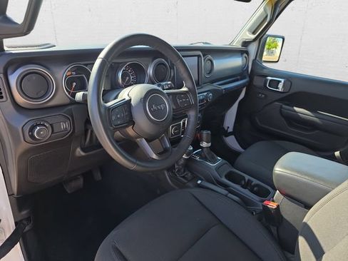 Used 2023 Jeep Wrangler Unlimited Sport AWD/4WD image 15