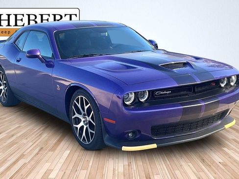 Used 2023 Dodge Challenger R/T Scat Pack RWD image 2