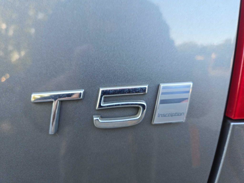 Used 2017 Volvo S60 T5 Inscription FWD image 9