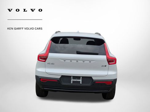 New 2026 Volvo XC40 B5 Plus w/ Protection Package Premier image 4