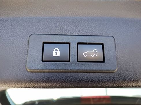 Certified 2022 Subaru Ascent Limited w/ Technology Package image 58