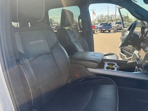 Used 2024 RAM 2500 Laramie w/ Night Edition image 31