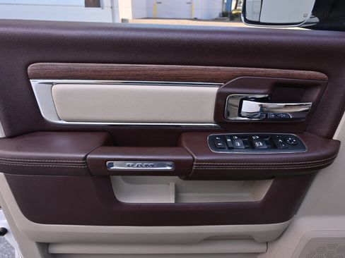 Used 2018 RAM 2500 Laramie w/ Convenience Group image 39